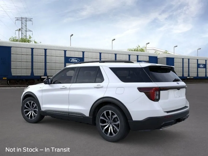 2025 Ford Explorer ST-Line photo 1
