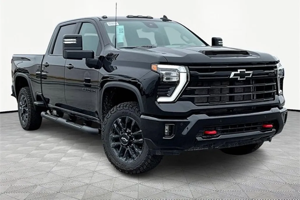 2025 Chevrolet Silverado 2500HD LT photo 1