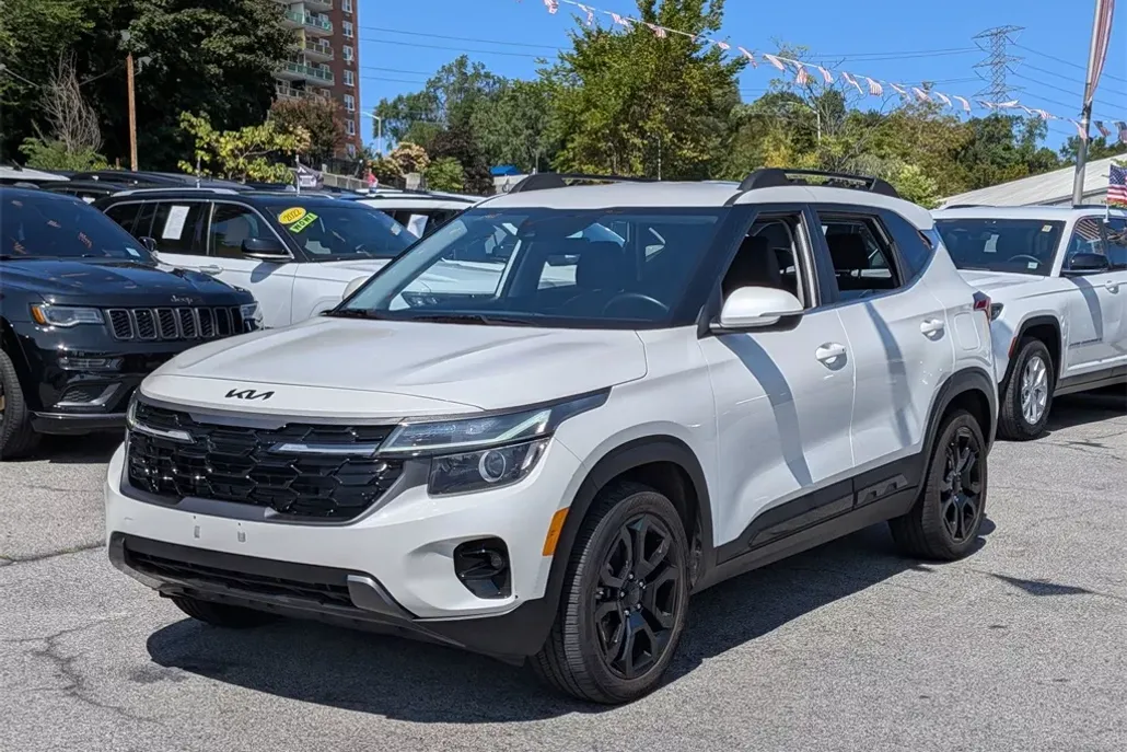 2025 Kia Seltos X-Line photo 1