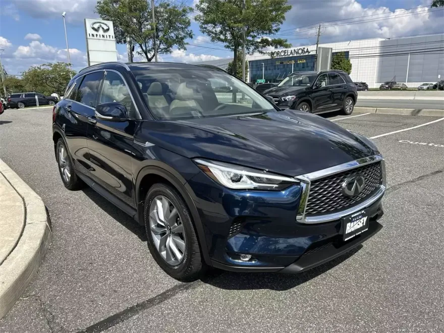 2021 Infiniti QX50 Luxe photo 1