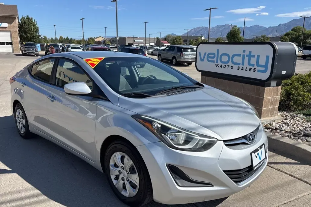 2016 Hyundai Elantra SE photo 1