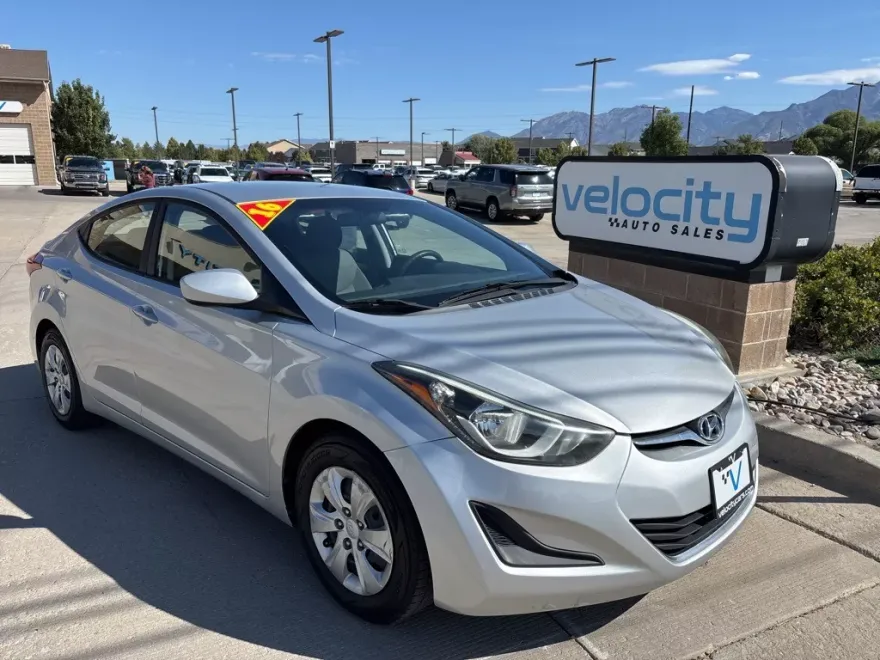2016 Hyundai Elantra SE photo 1
