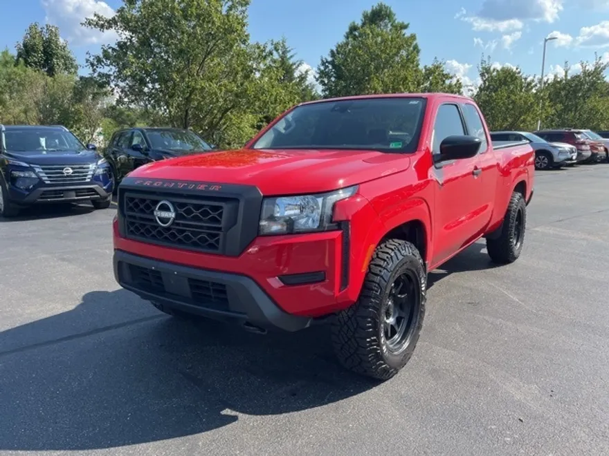2022 Nissan Frontier S photo 1