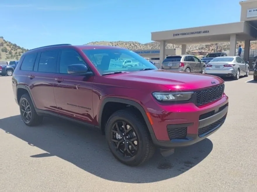 2025 Jeep Grand Cherokee Altitude X photo 1