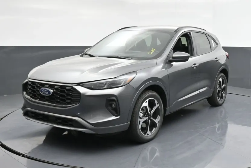 2025 Ford Escape ST-Line Elite photo 1