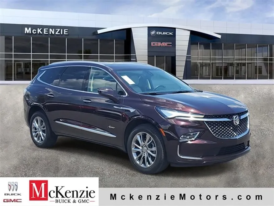 2023 Buick Enclave Avenir photo 1