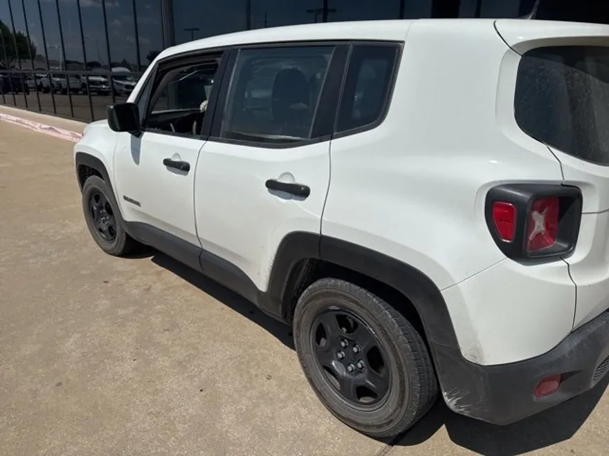 2021 Jeep Renegade Sport photo 1