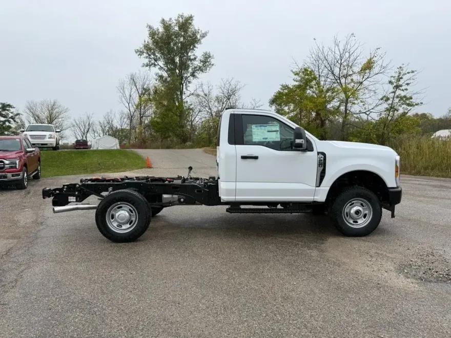 2026 Ford F-250 XL photo 1