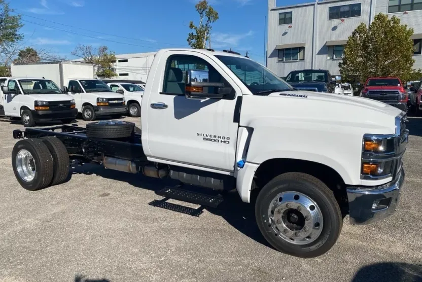 2024 Chevrolet Silverado 5500HD Work Truck photo 1