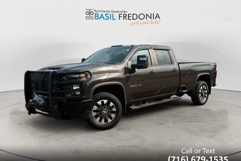 2021 Chevrolet Silverado 2500HD Custom photo 1