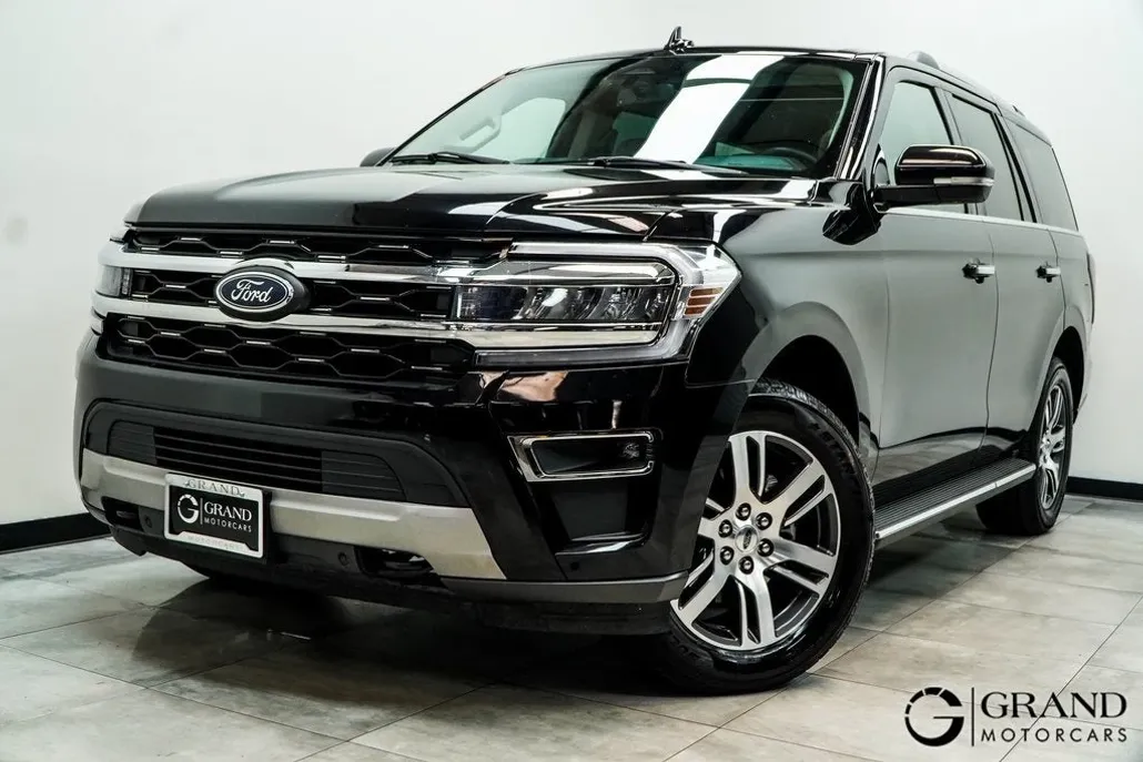 2022 Ford Expedition Limited photo 1