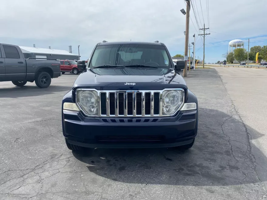 2012 Jeep Liberty Sport photo 1