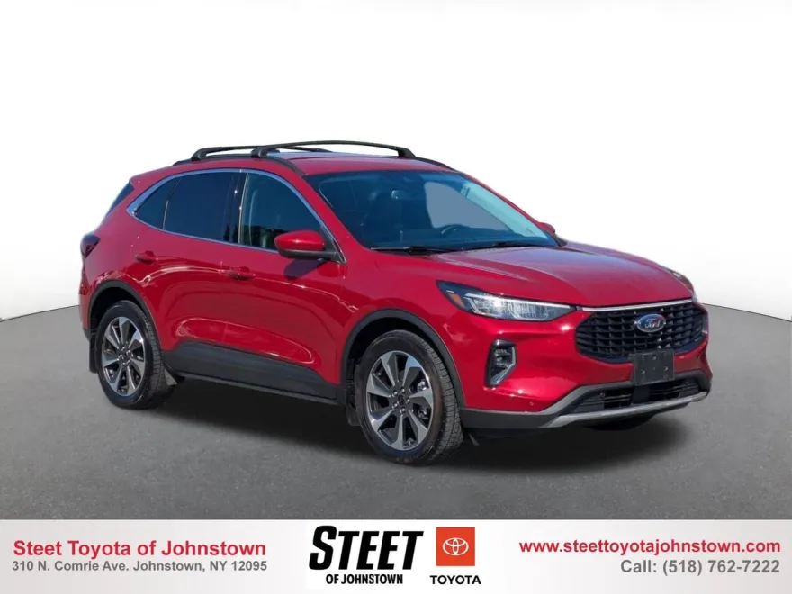 2023 Ford Escape Platinum photo 1