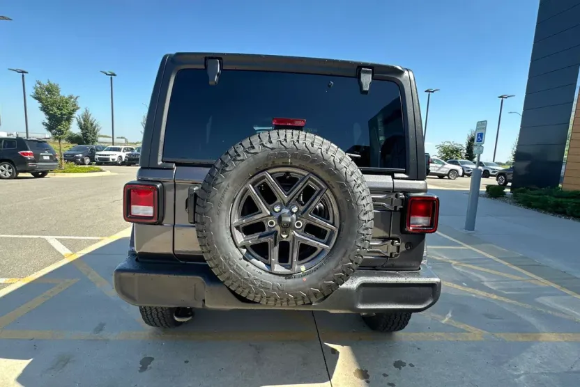 2025 Jeep Wrangler Sport S photo 1