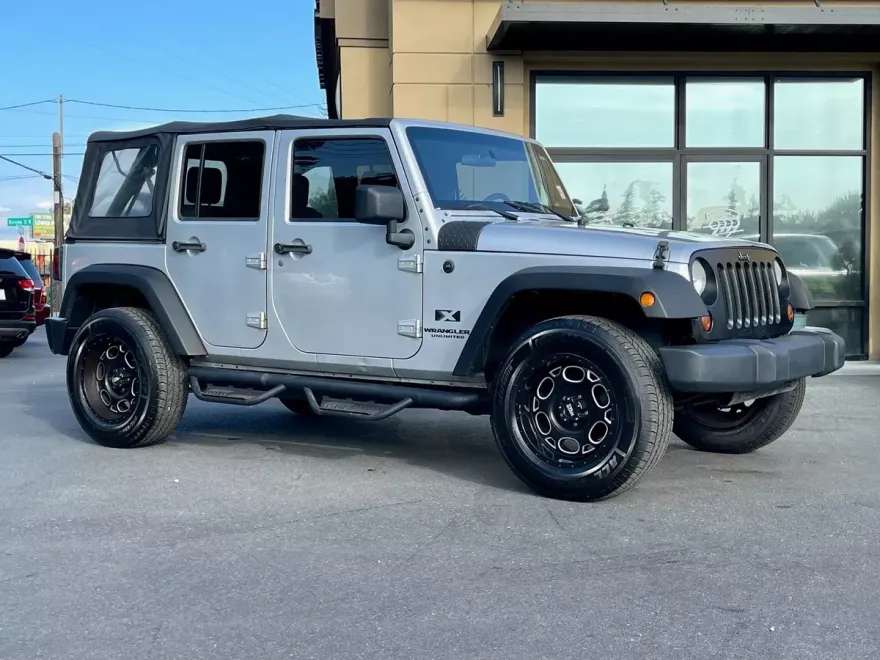 2009 Jeep Wrangler Unlimited X photo 1