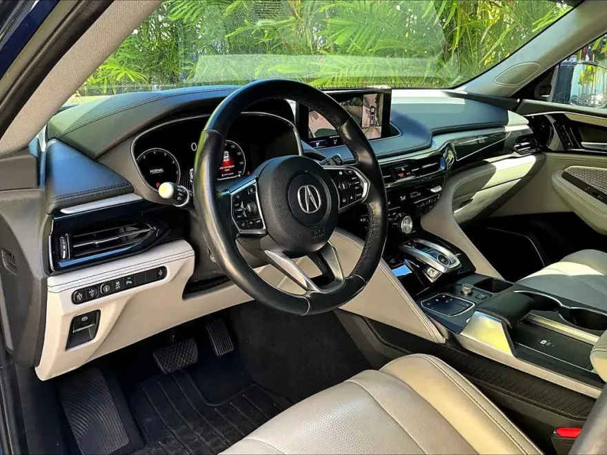 2022 Acura MDX SH-AWD Advance photo 1