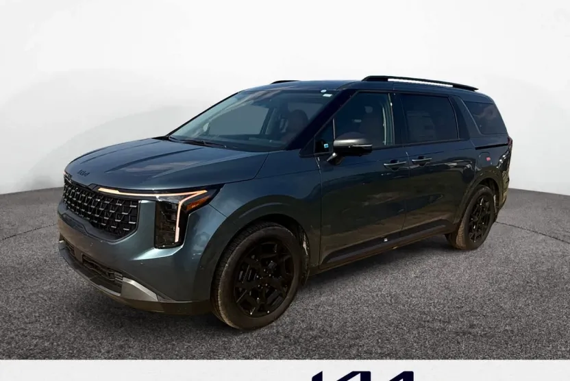 2026 Kia Carnival SX photo 1