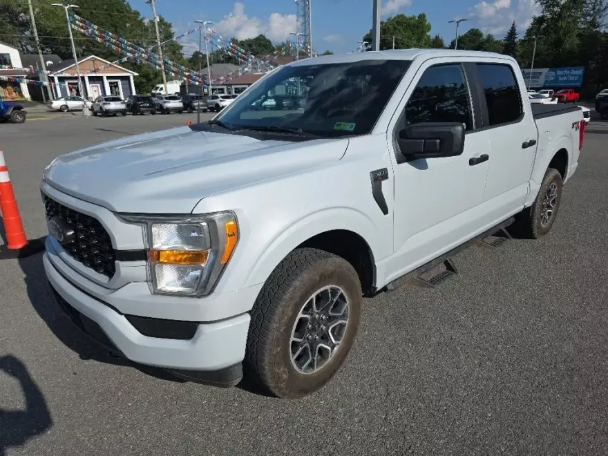 2022 Ford F-150 XL photo 1
