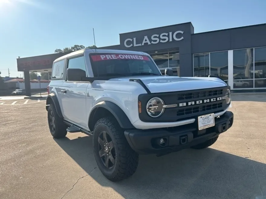 2024 Ford Bronco Black Diamond photo 1