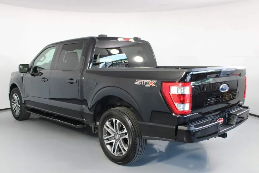 2022 Ford F-150 XL photo 1