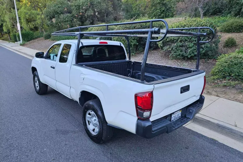 2020 Toyota Tacoma Access Cab SR photo 1