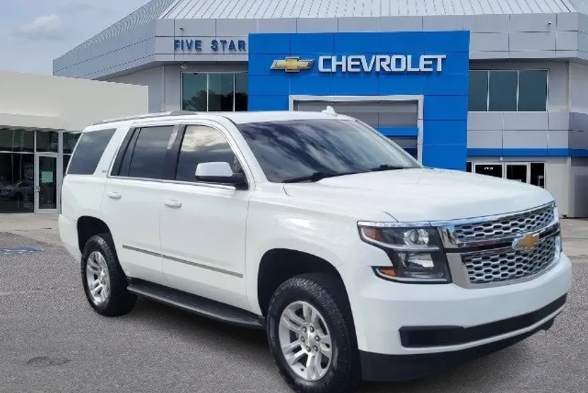 2018 Chevrolet Tahoe LT photo 1