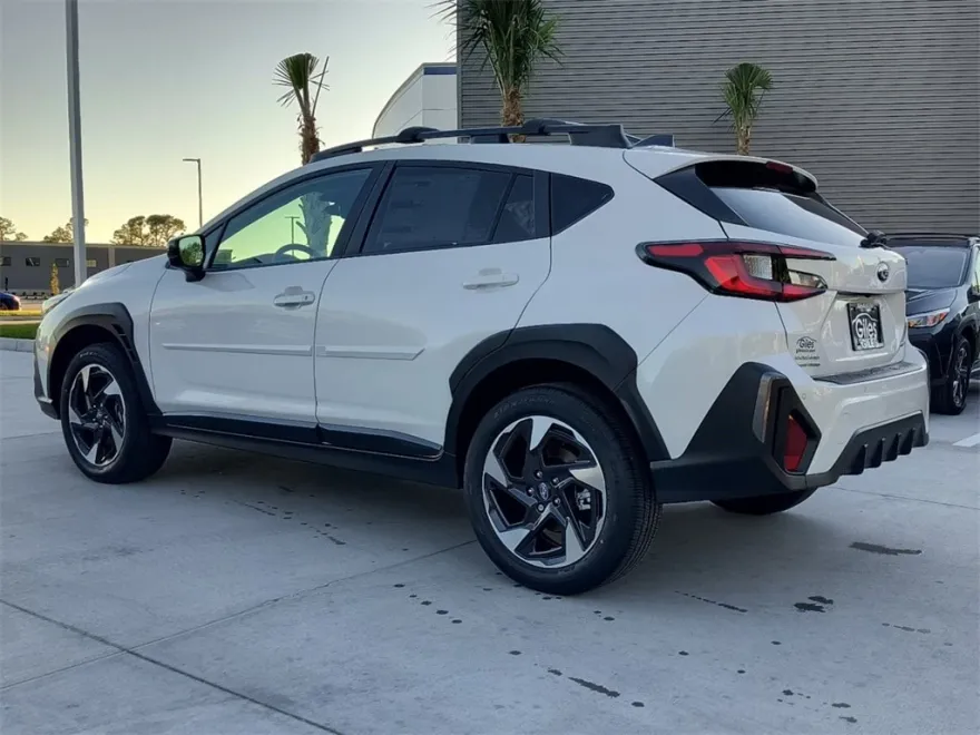 2024 Subaru Crosstrek Limited photo 1