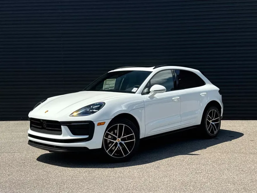 2025 Porsche Macan S photo 1