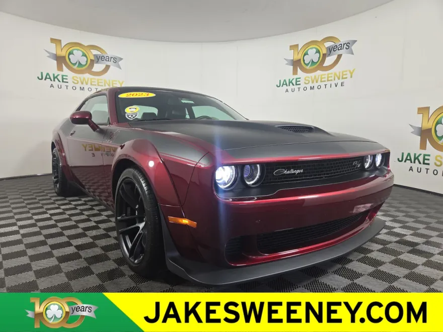 2023 Dodge Challenger R/T Scat Pack Widebody photo 1