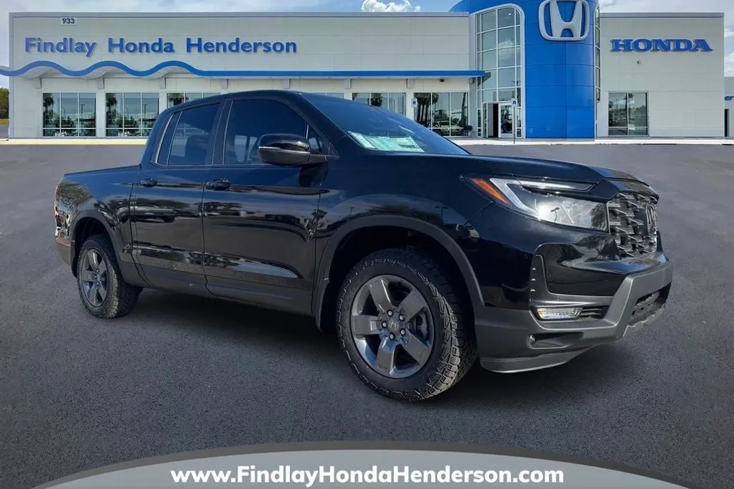 2025 Honda Ridgeline TrailSport photo 1
