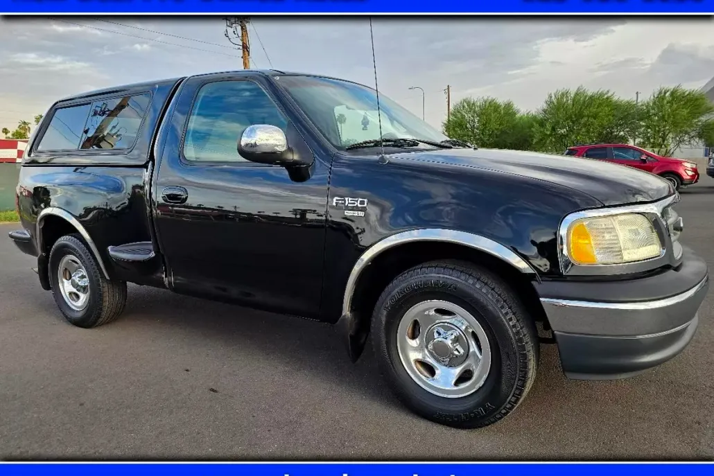 2000 Ford F-150 XL photo 1