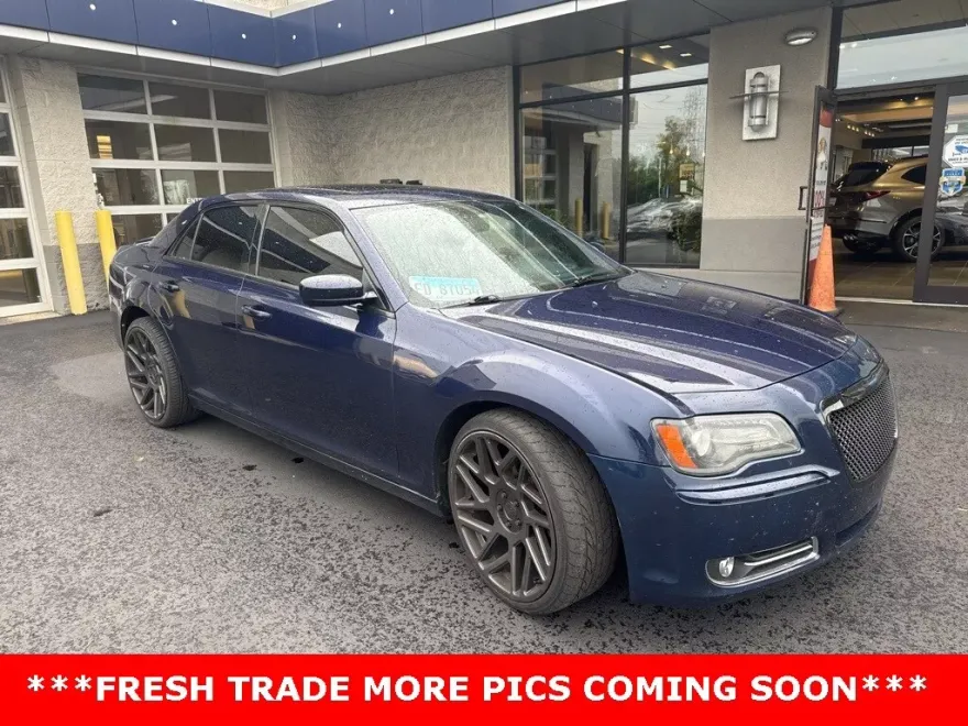 2014 Chrysler 300 S photo 1