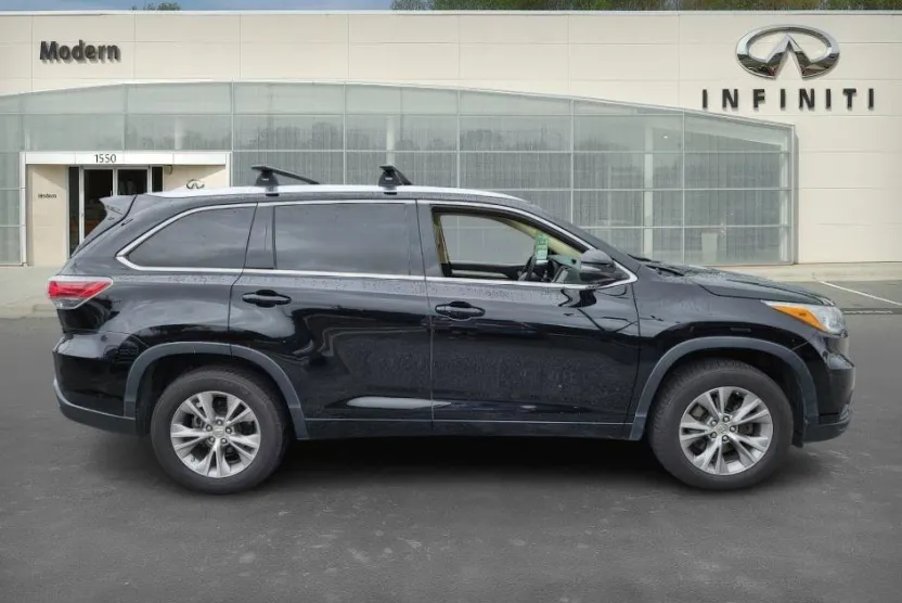 2015 Toyota Highlander XLE photo 1