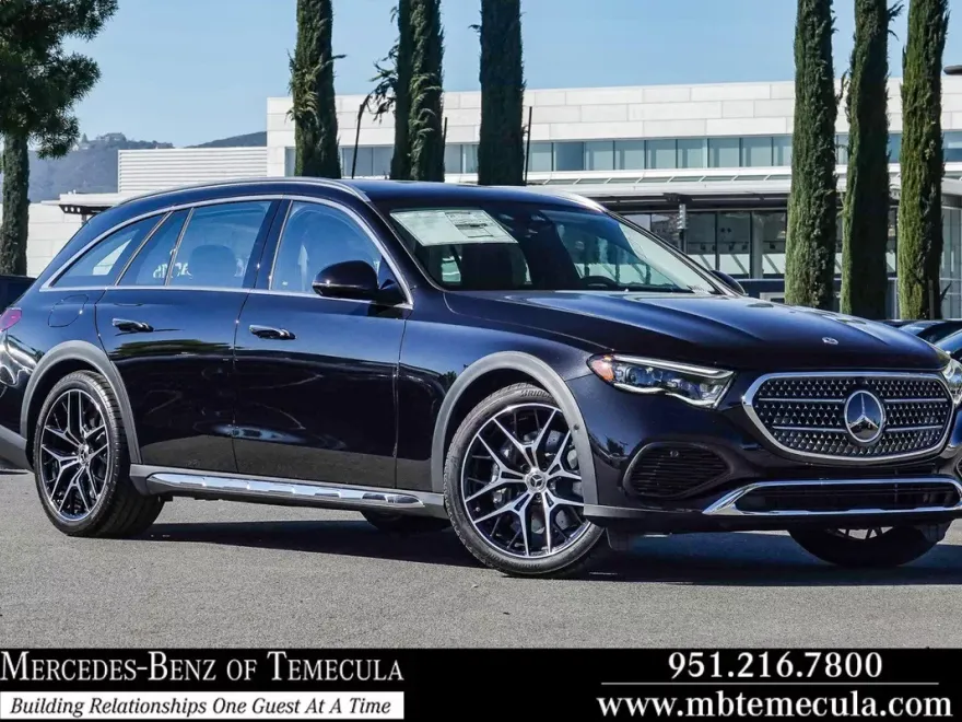 2025 Mercedes Benz E 450 Wagon photo 1