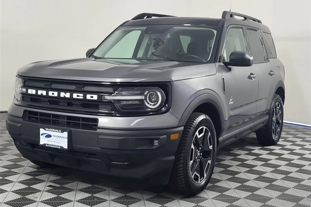 2023 Ford Bronco Sport Outer Banks photo 1