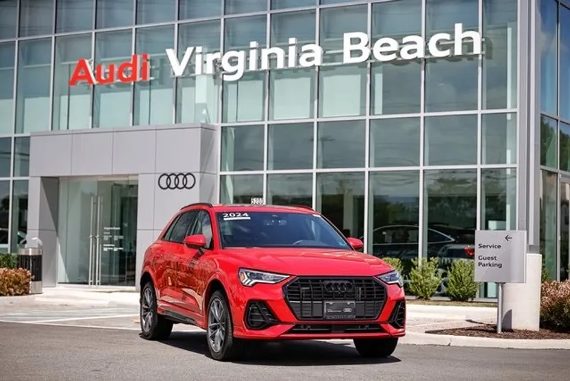 2024 Audi Q3 Premium Plus S line photo 1
