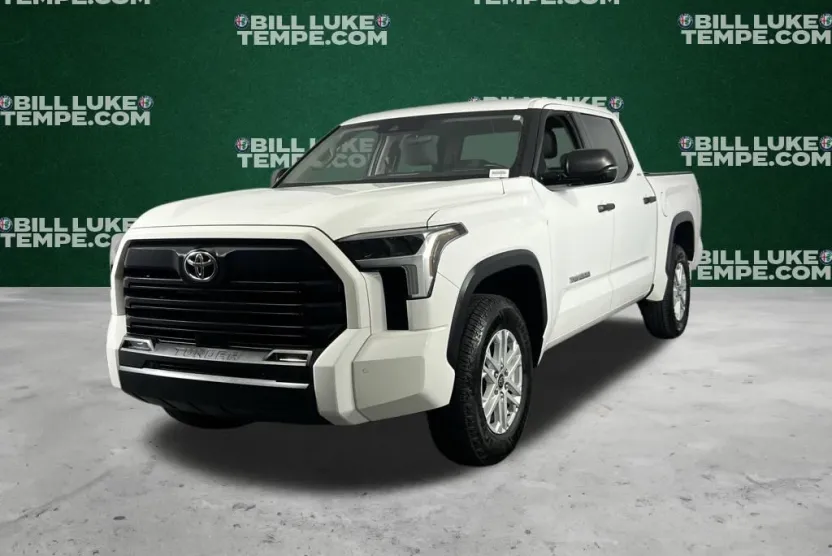 2022 Toyota Tundra SR5 photo 1