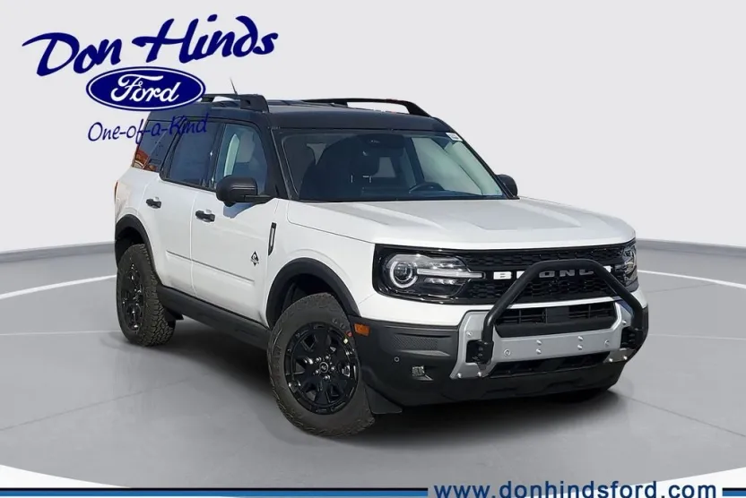 2025 Ford Bronco Sport Outer Banks photo 1