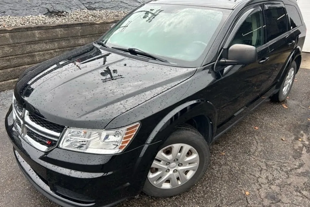 2017 Dodge Journey SE photo 1