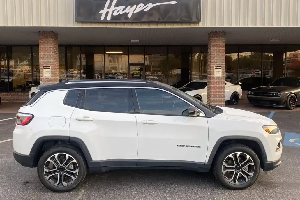 2022 Jeep Compass Limited photo 1