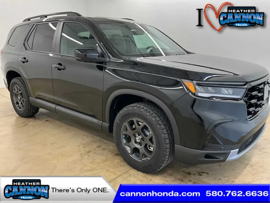 2025 Honda Pilot TrailSport photo 1