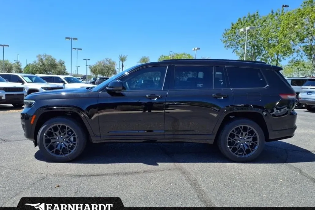 2025 Jeep Grand Cherokee L Summit photo 1