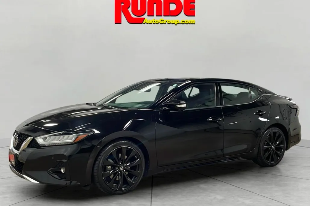 2019 Nissan Maxima SR photo 1