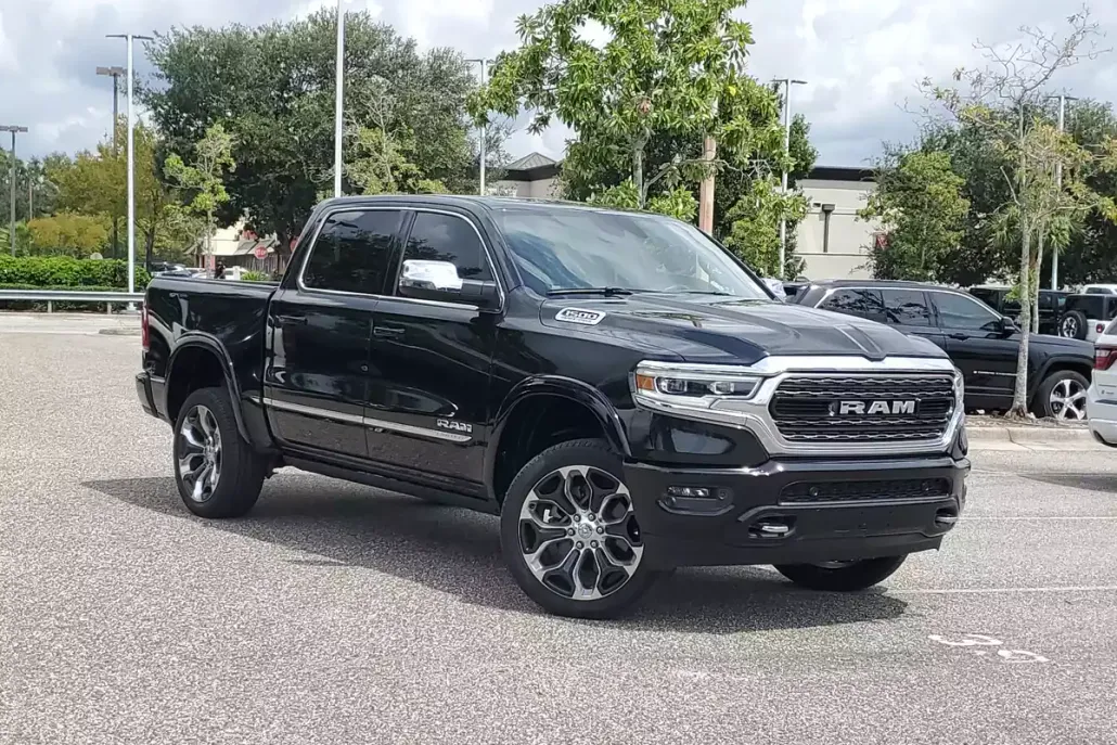 2023 Ram 1500 Limited photo 1