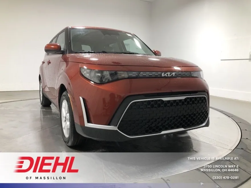 2025 Kia Soul LX photo 1