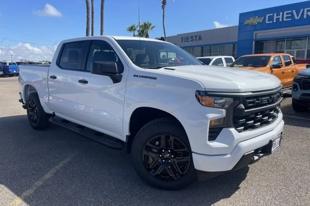 2026 Chevrolet Silverado 1500 Custom photo 1