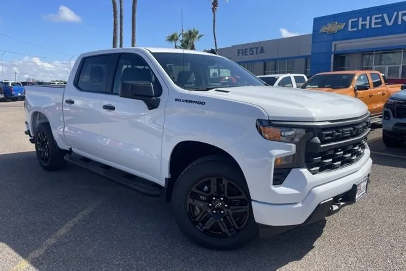 2026 Chevrolet Silverado 1500 Custom photo 1