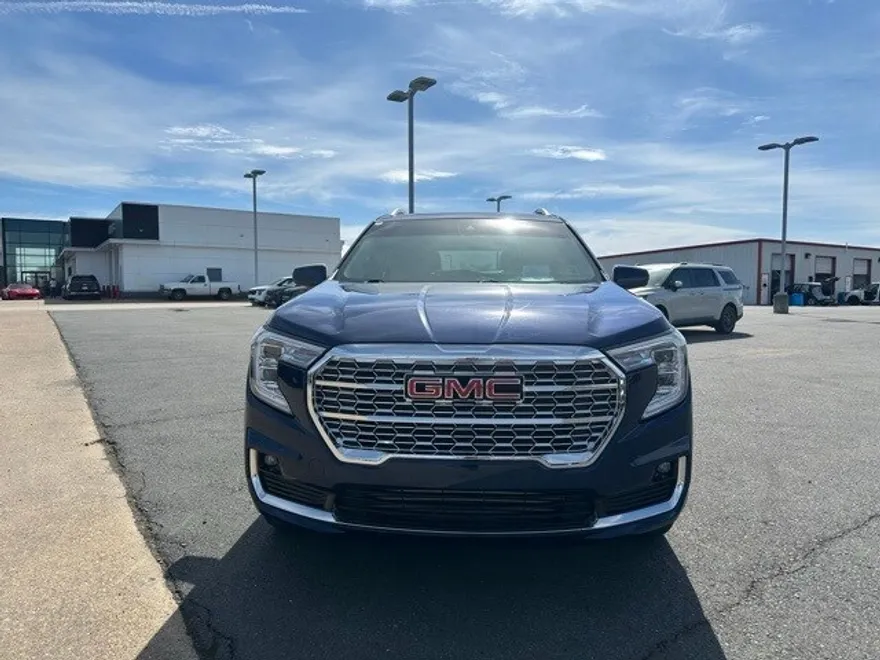2022 Gmc Terrain Denali photo 1