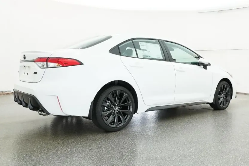 2026 Toyota Corolla SE photo 1