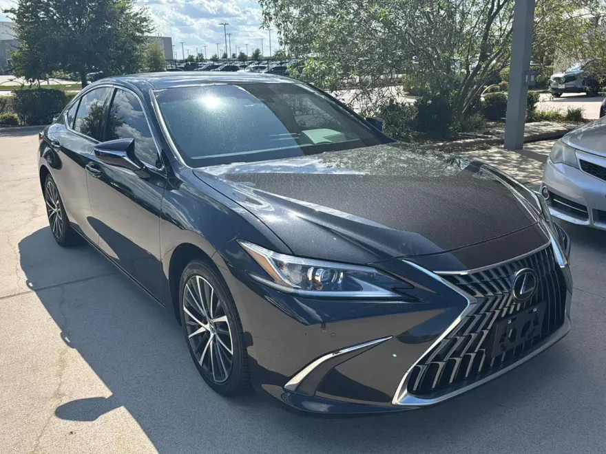 2024 Lexus ES 300h Base photo 1